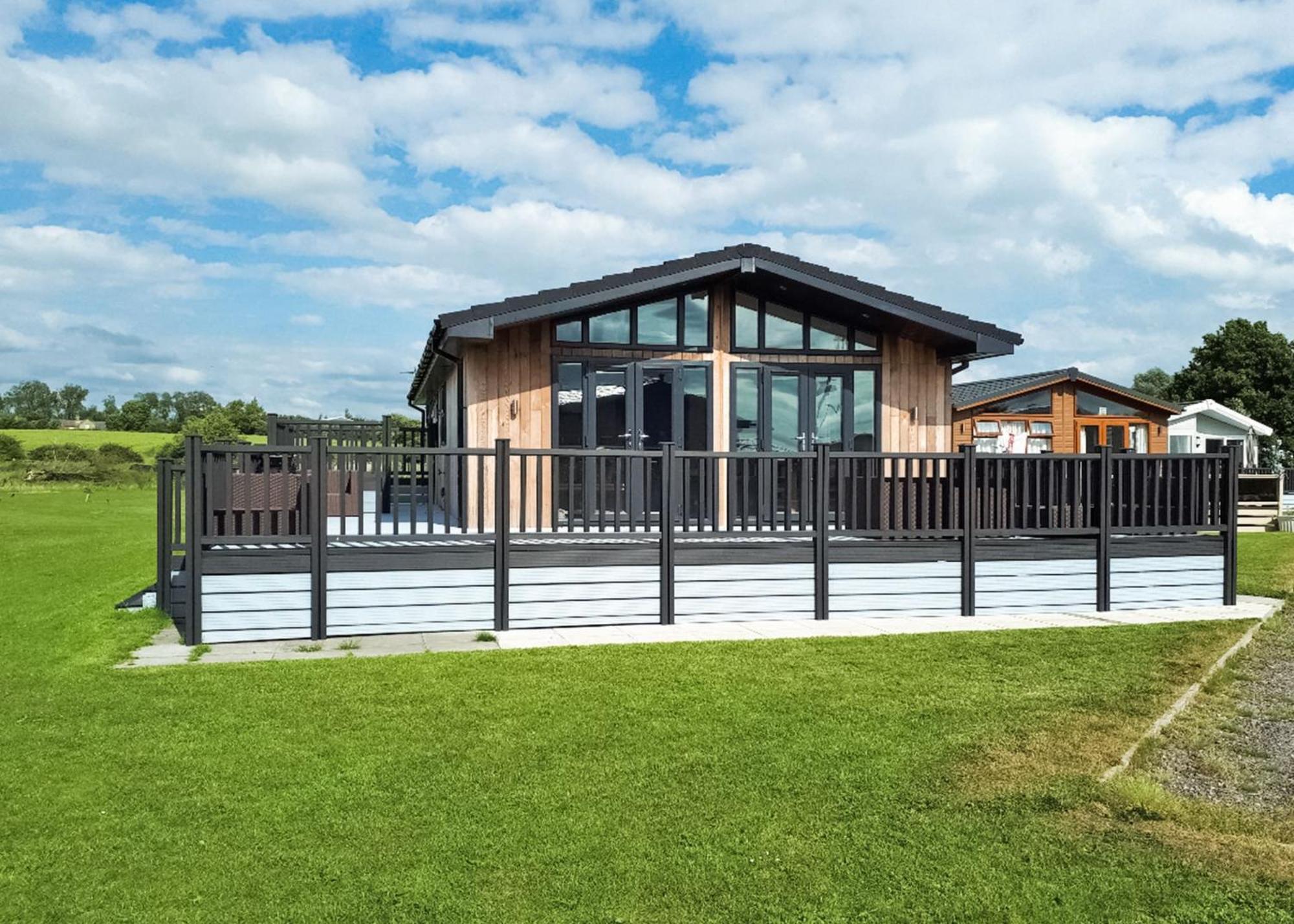 Barlings Country Park Hotel Langworth Bagian luar foto